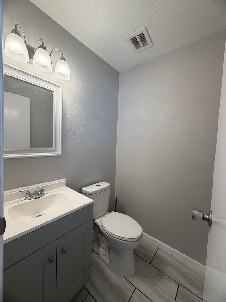 519 Wren Ave - Photo 6 of 14