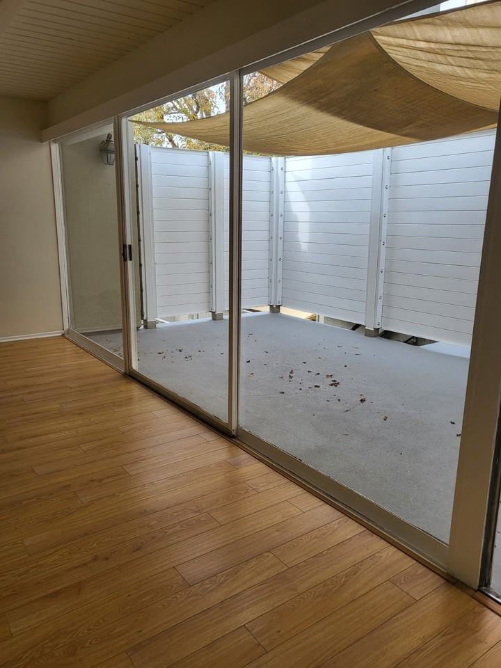 312 S Elm Dr #10 - Photo 5 of 7