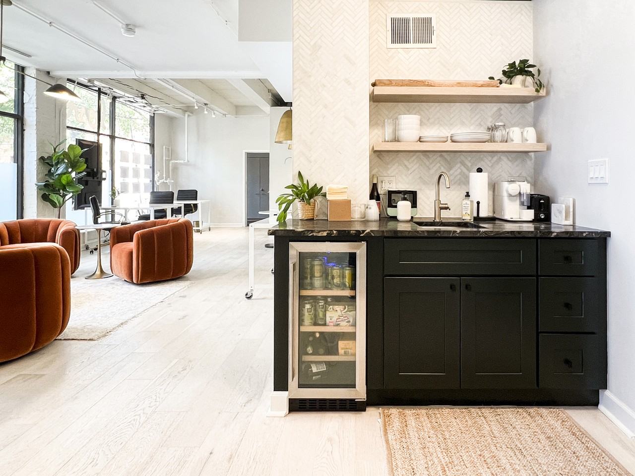 1113 W Armitage Ave - Photo 4 of 12