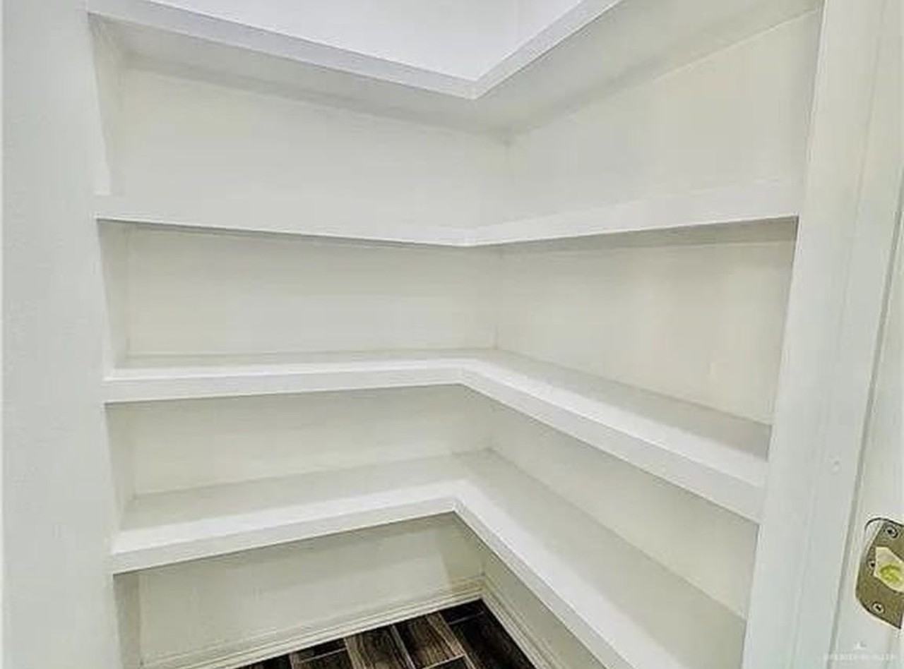 2304 E Tamarindo Dr - Photo 2 of 8