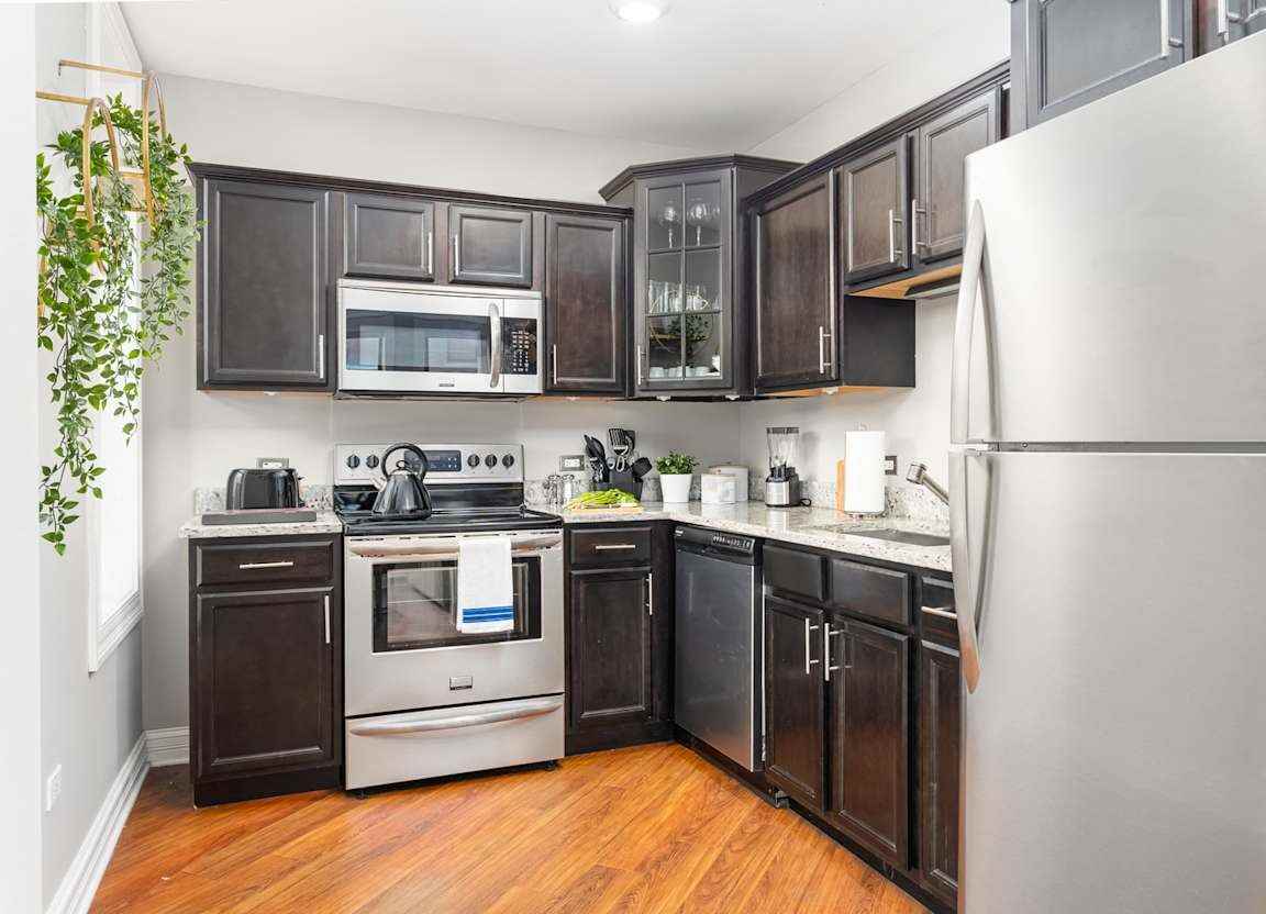 5000 N Sheridan Rd #806 - Photo 3 of 20