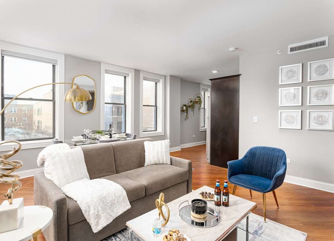 5000 N Sheridan Rd #806 - Photo 6 of 20