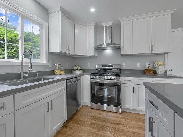 2448 Mahan Way - Photo 7 of 20