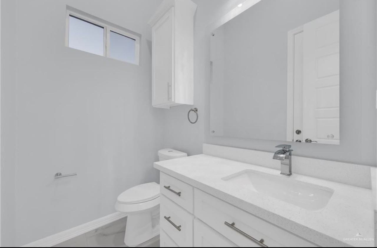 3007 E Ebano St - Photo 5 of 10