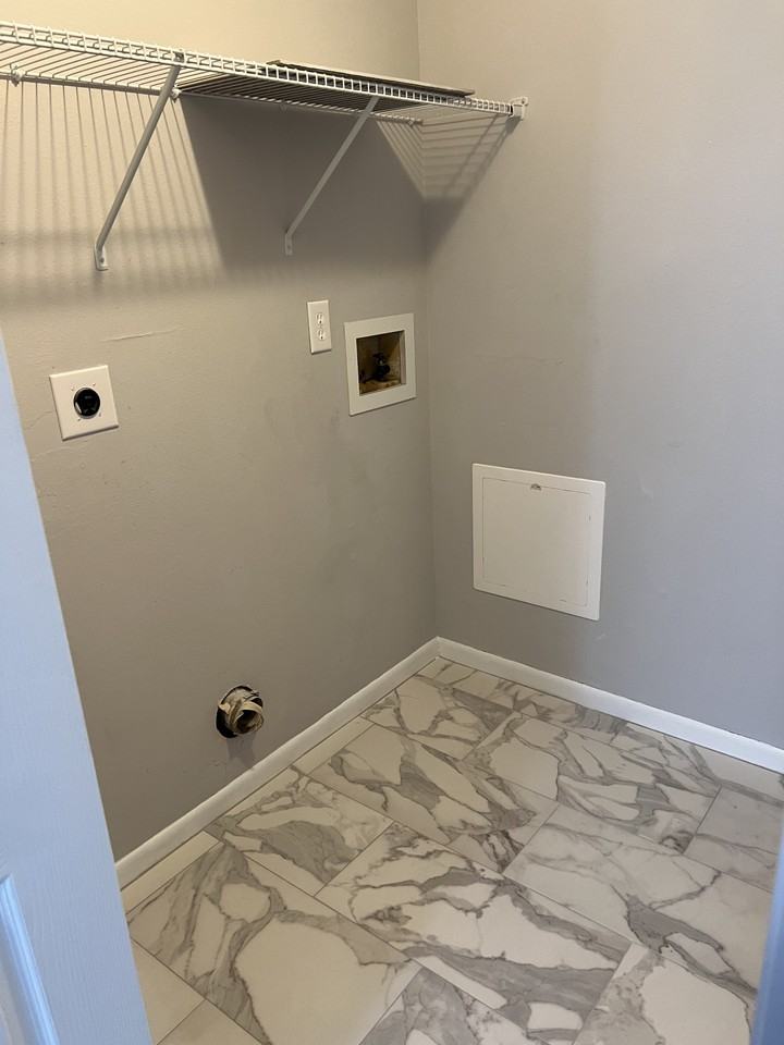 2005 Mcmullen Ave - Photo 2 of 6