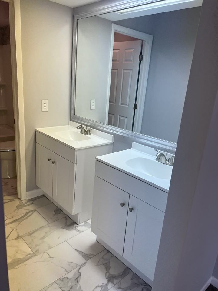 2005 Mcmullen Ave - Photo 4 of 6