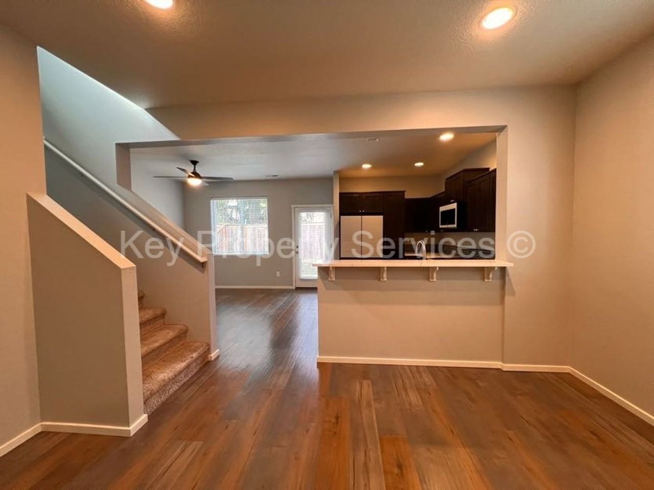 7004 Ne 13th Ave - Photo 3 of 24