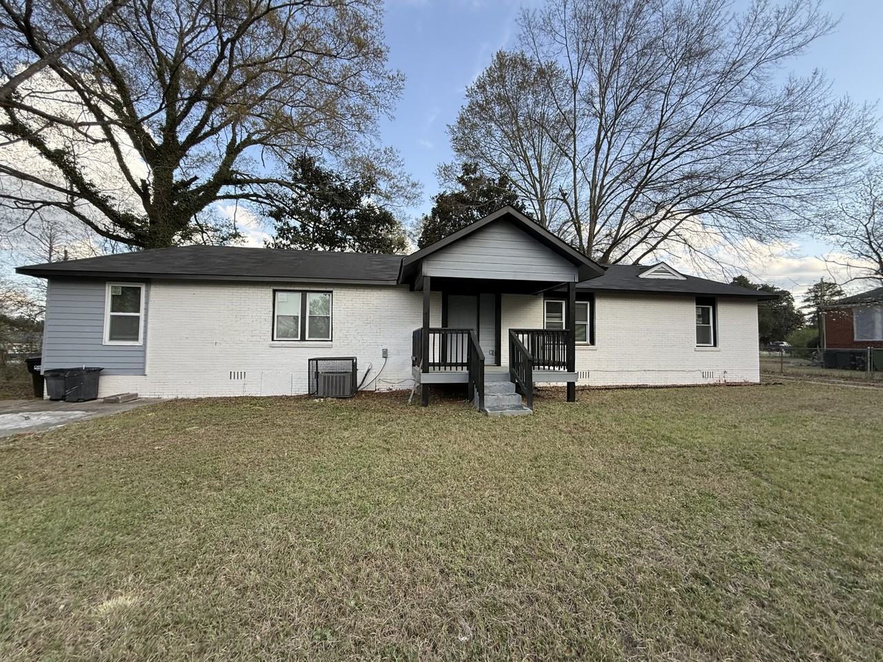 91 Munson Dr #1 - Photo 3 of 23