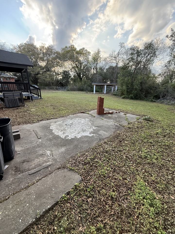 91 Munson Dr #1 - Photo 4 of 23