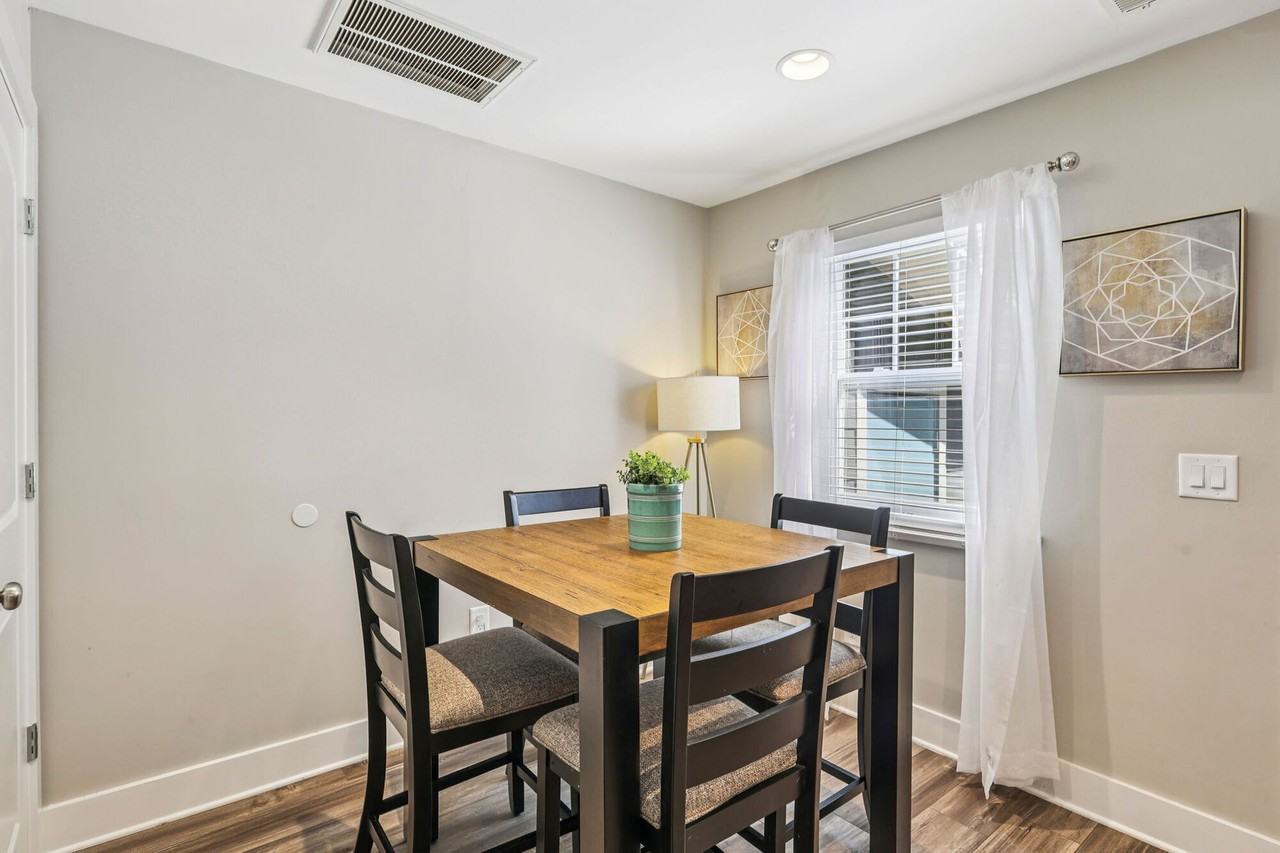 The Ashley - Photo 3 of 31