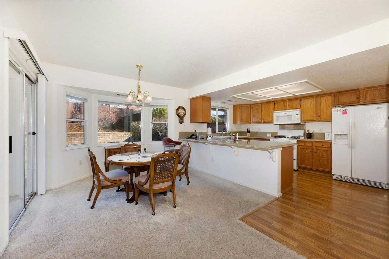 2111 Sophy Place - Photo 6 of 17