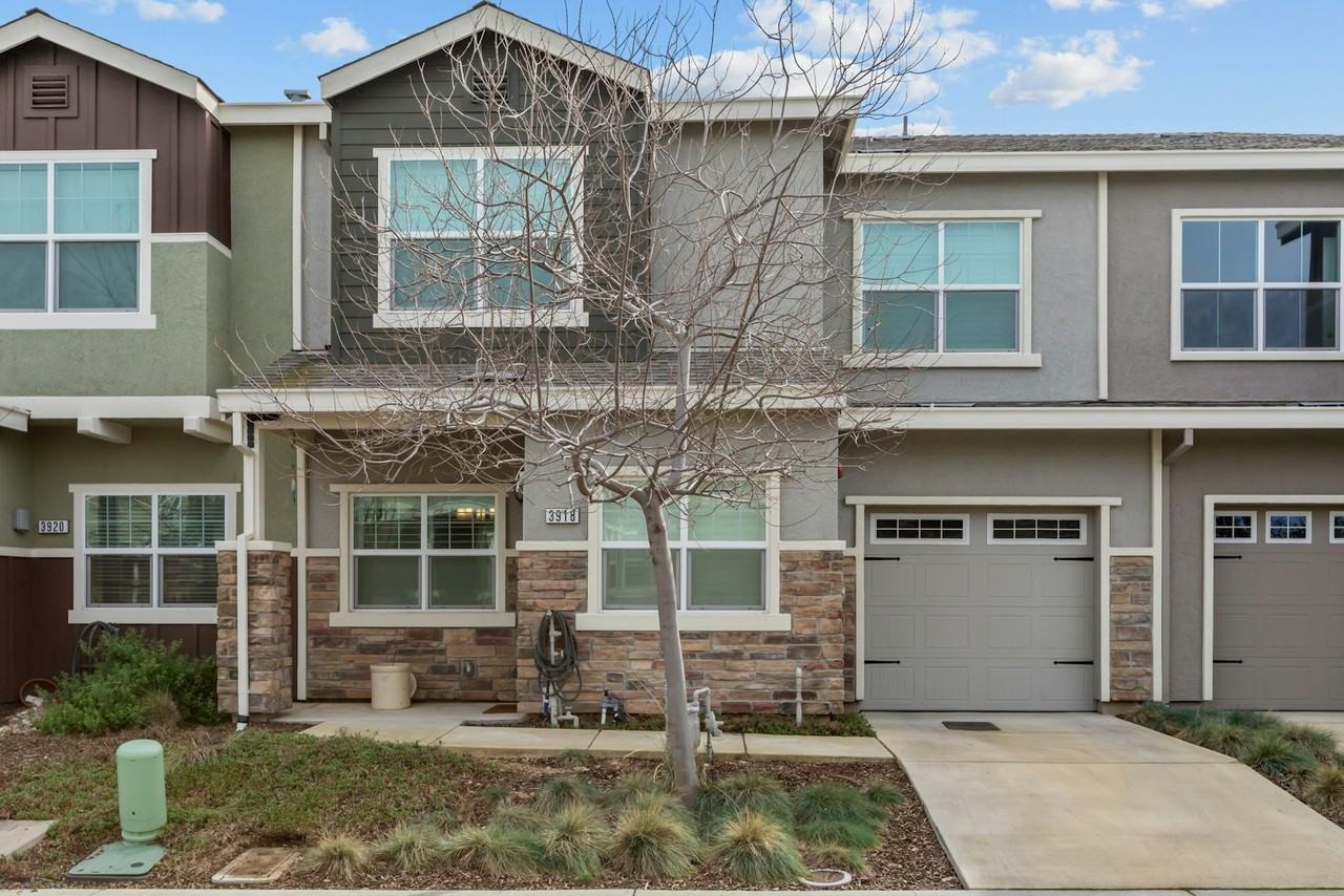 3918 Wickman Loop - Photo 2 of 37