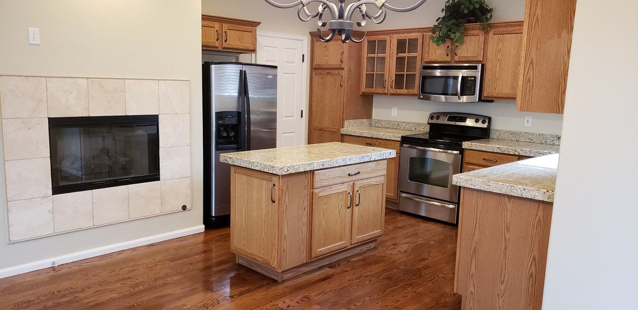 10670 Cherrybrook Circle - Photo 7 of 10