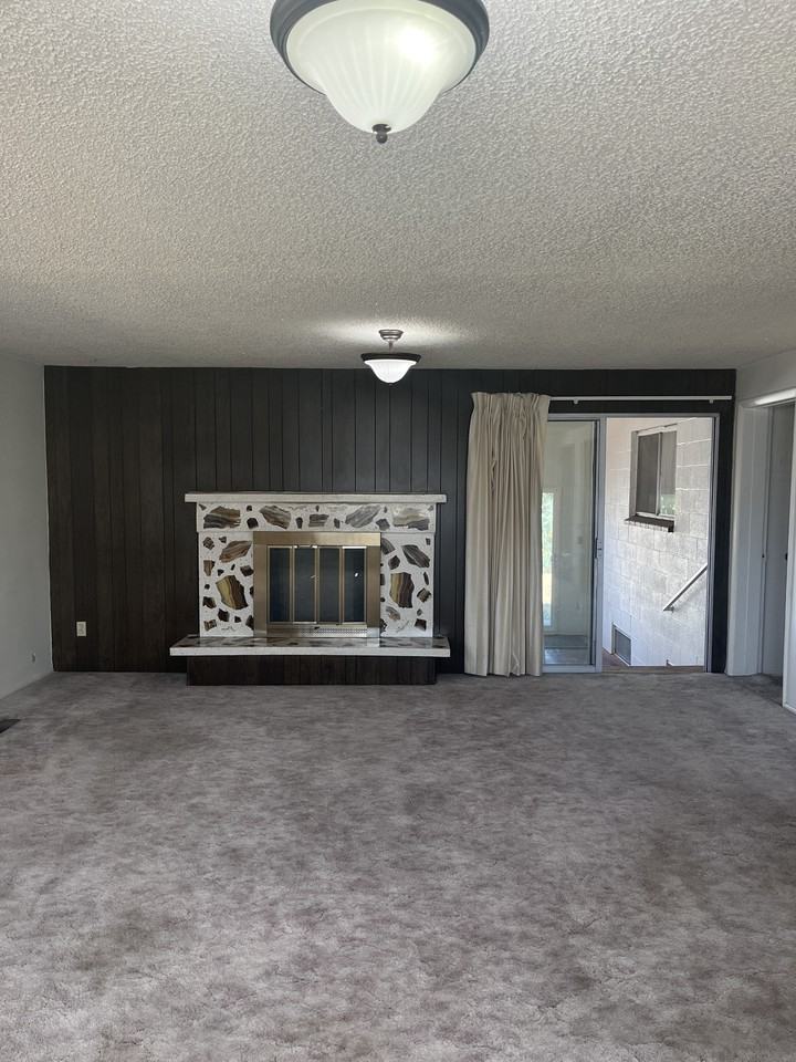 365 E Main St #1 - Photo 3 of 32