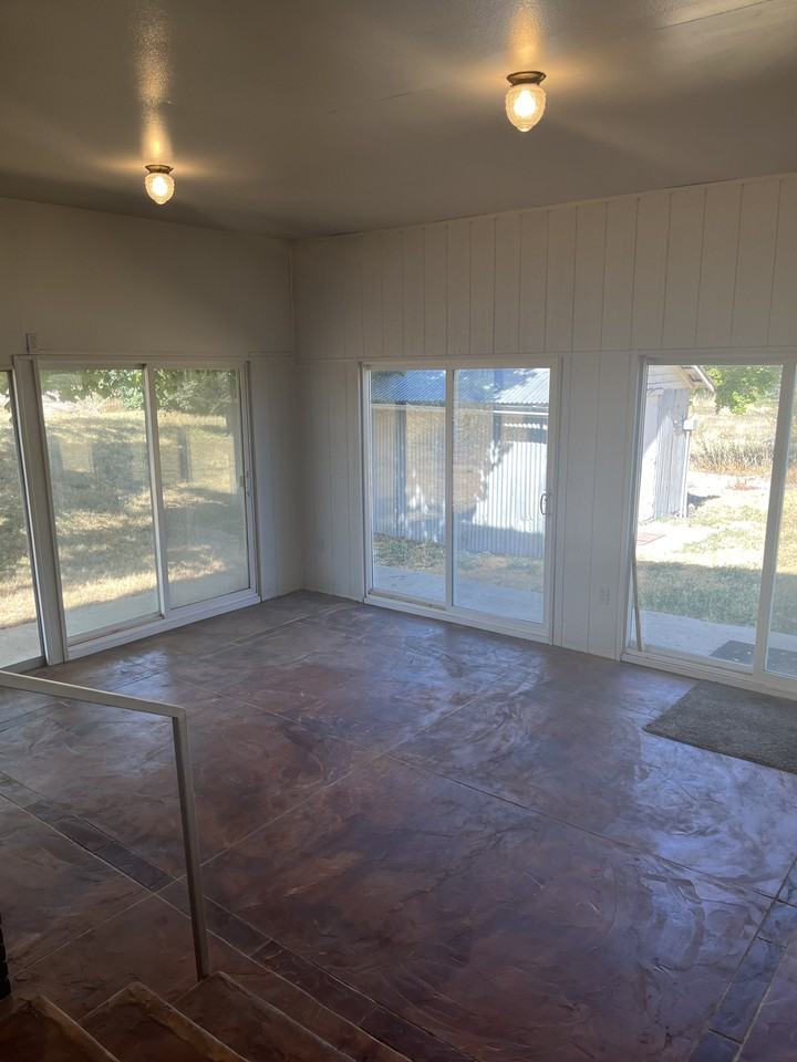 365 E Main St #1 - Photo 5 of 32