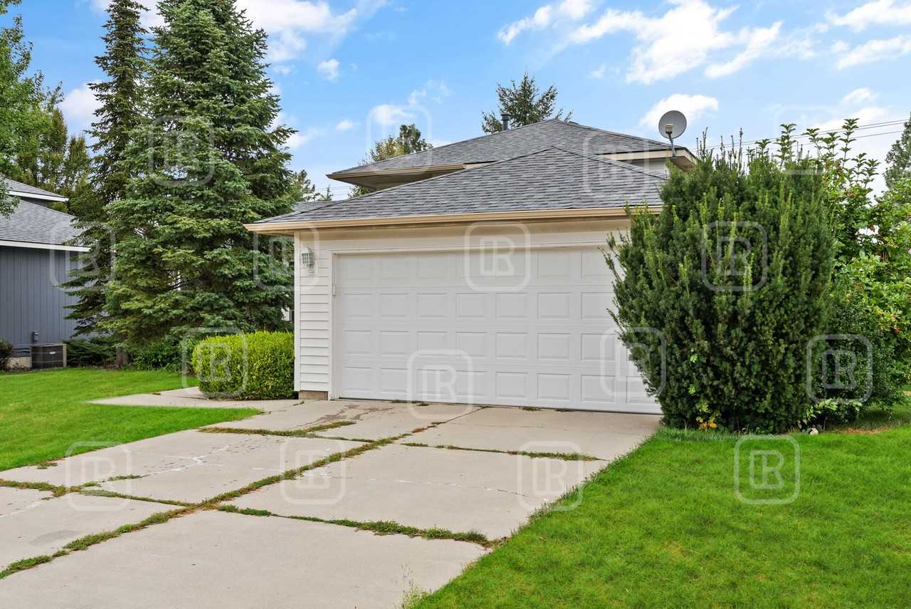 23713 E Maxwell Ave #1 - Photo 2 of 40