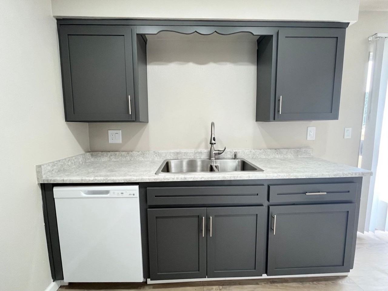 Cedar Apartments - Photo 2 of 2