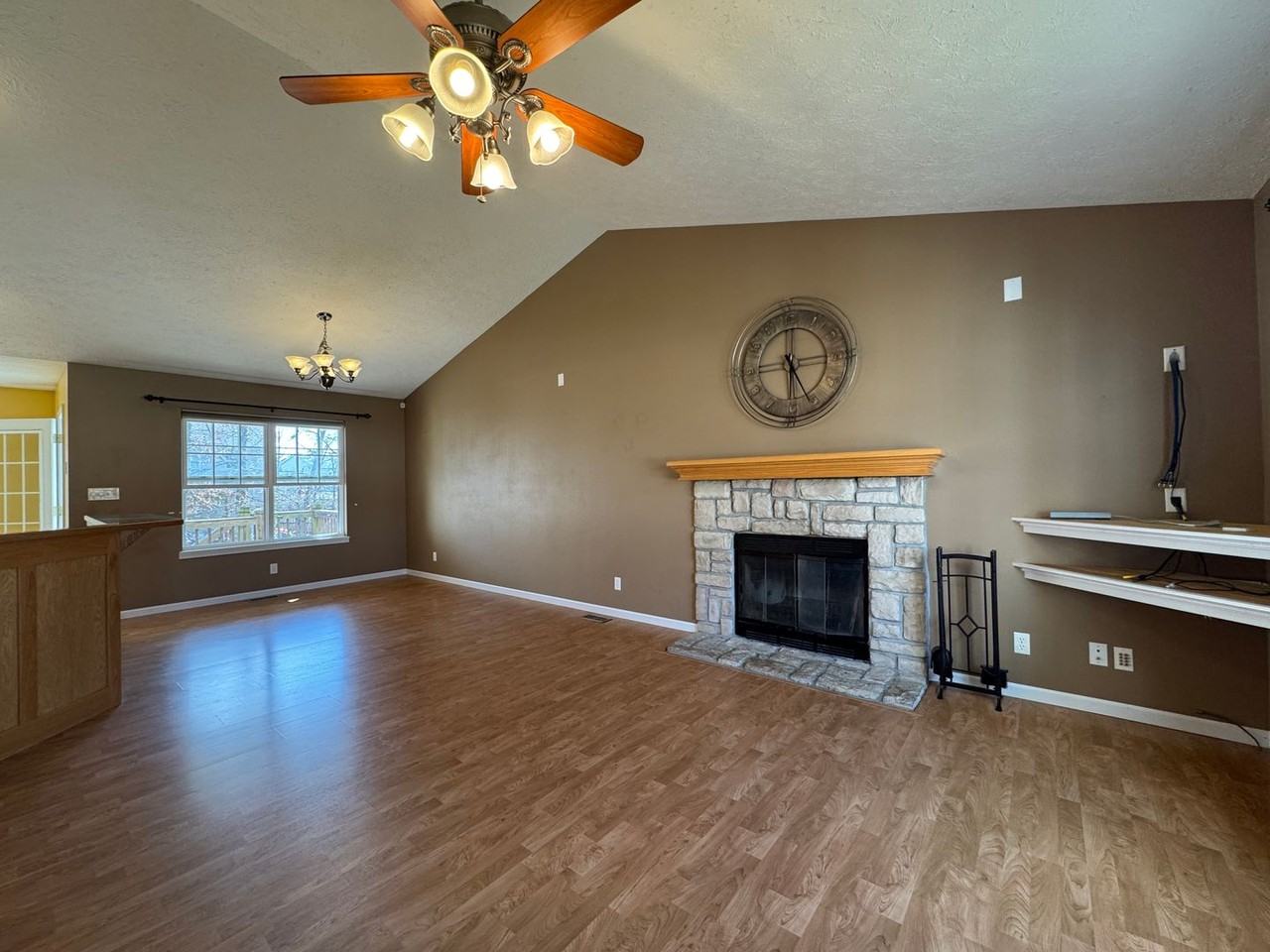 23194 Redeem Ln - Photo 3 of 38