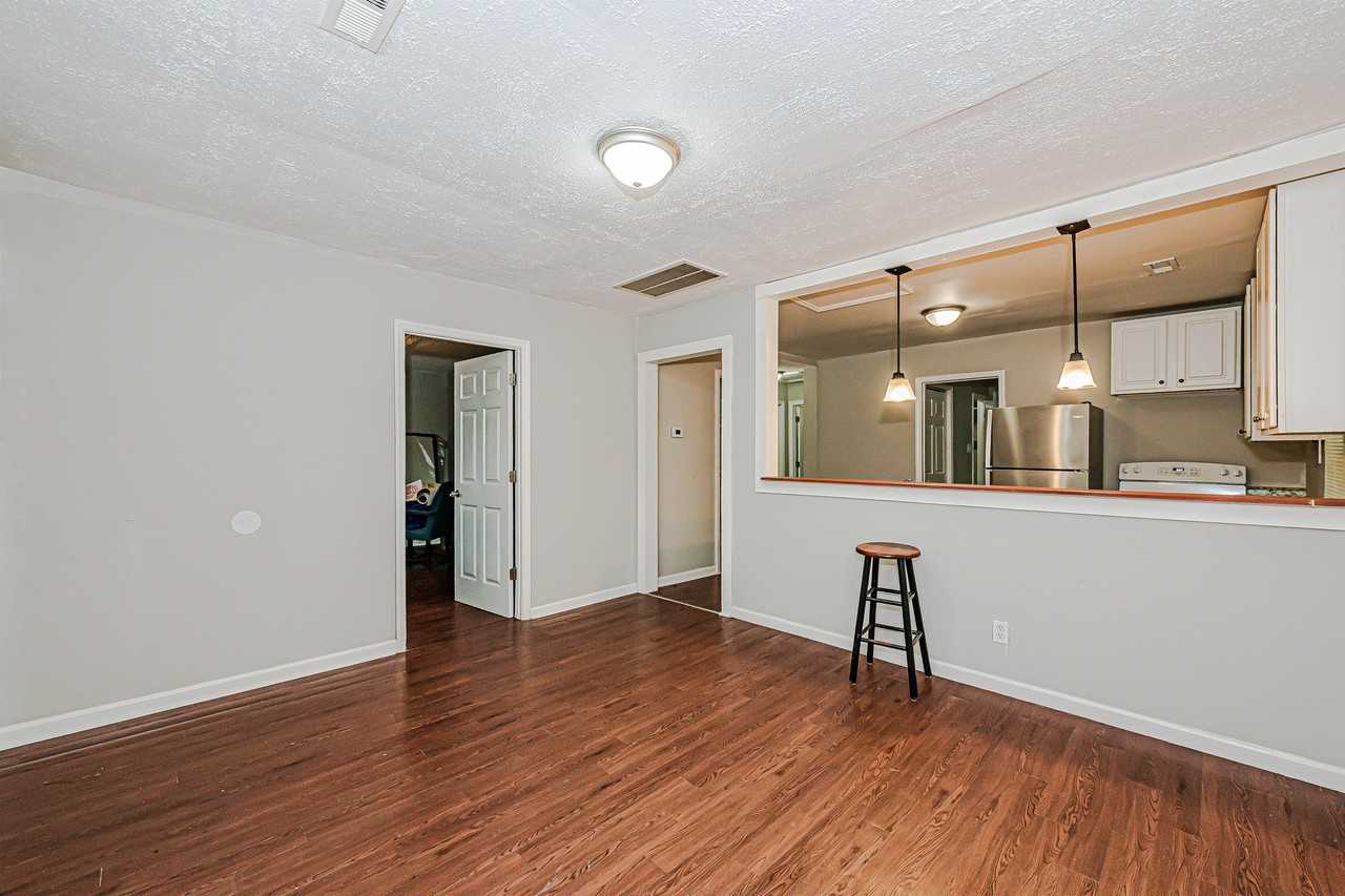 Kalynne3214 - Photo 4 of 17