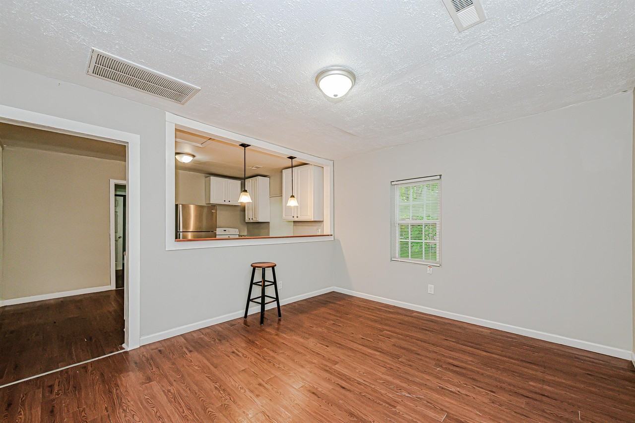 Kalynne3214 - Photo 5 of 17