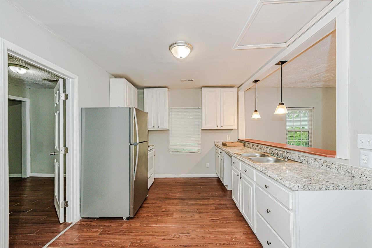 Kalynne3214 - Photo 7 of 17