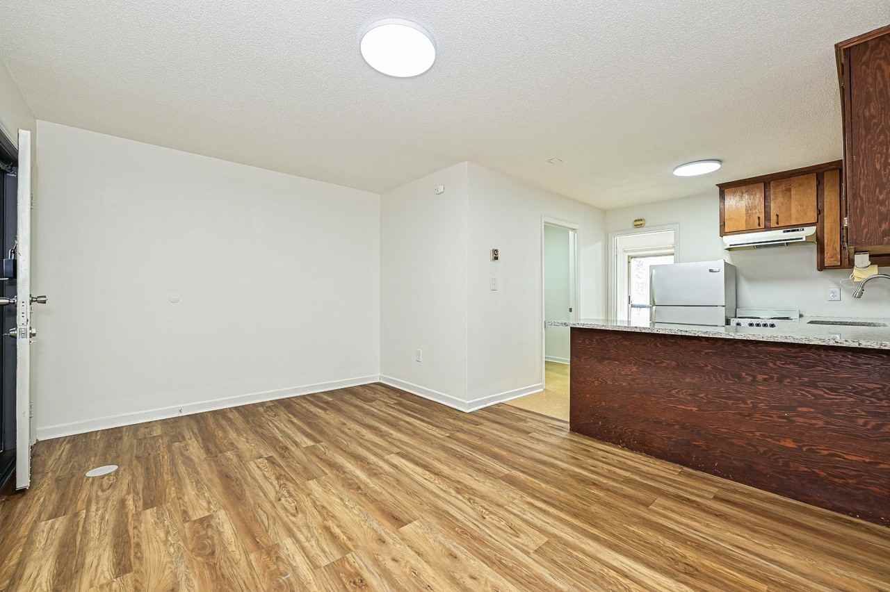 McDade220 - Photo 5 of 15