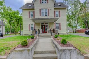 239 Vine St - Photo 1 of 1