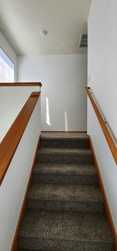 1326 S Skyline Dr - GRQ - WA - Photo 7 of 20