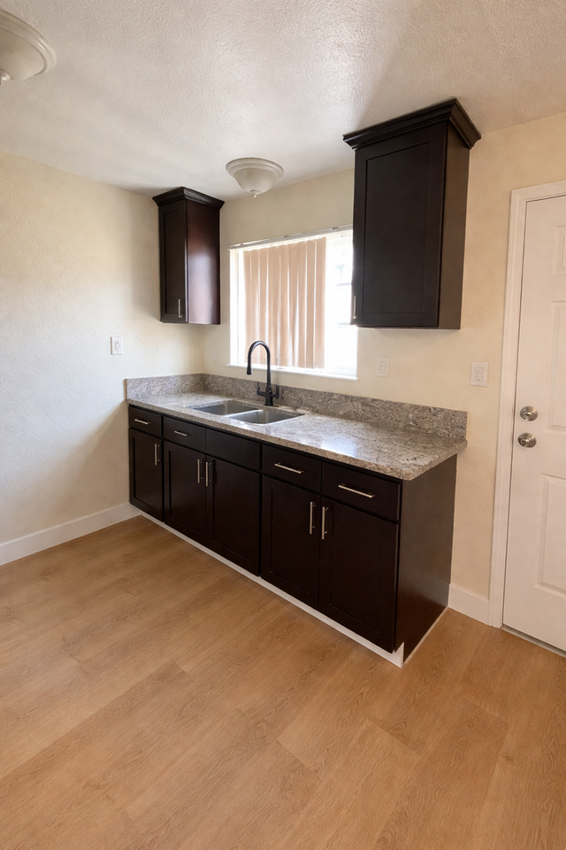 Park View Apartments in The Heart of San Diego! - Photo 4 of 22