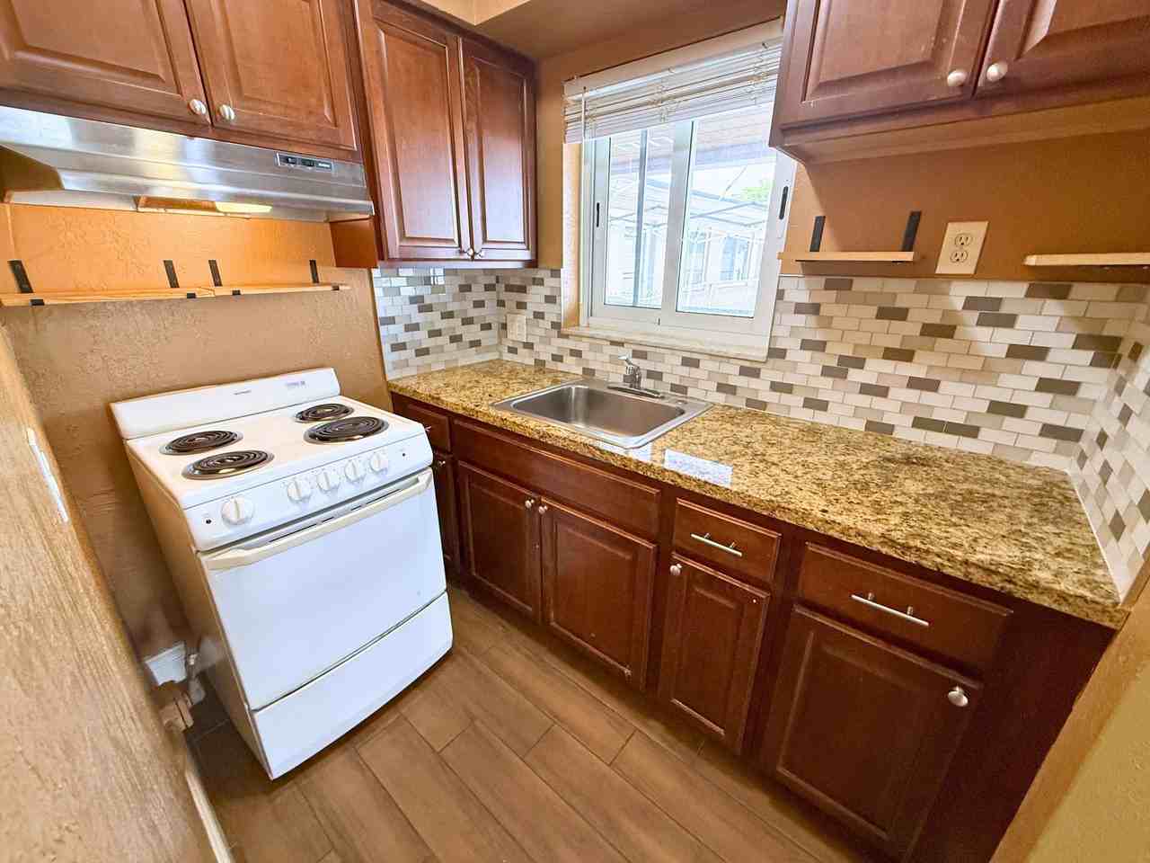 60 Northwest 39th Street - Photo 4 of 17