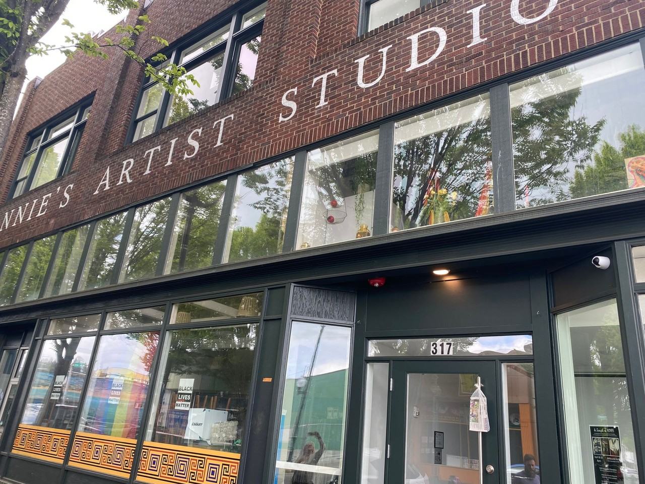 Annie's Studio's - Photo 3 of 3