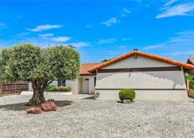 featured image of 640 Vista Del Monte #1