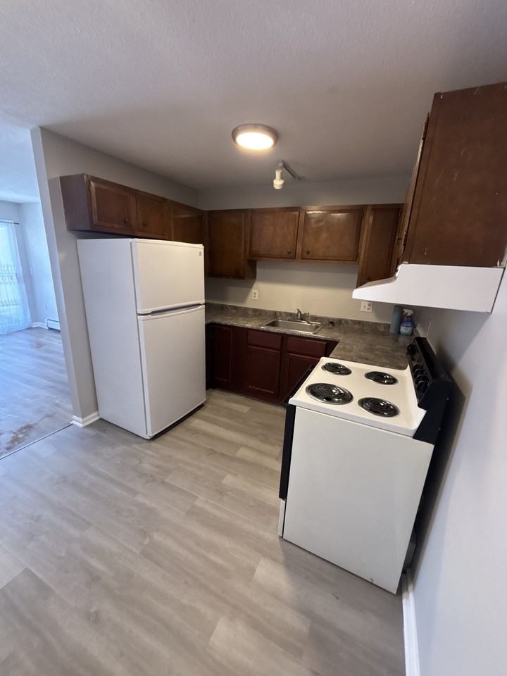 13 Gilmore Pond Road - Photo 2 of 10