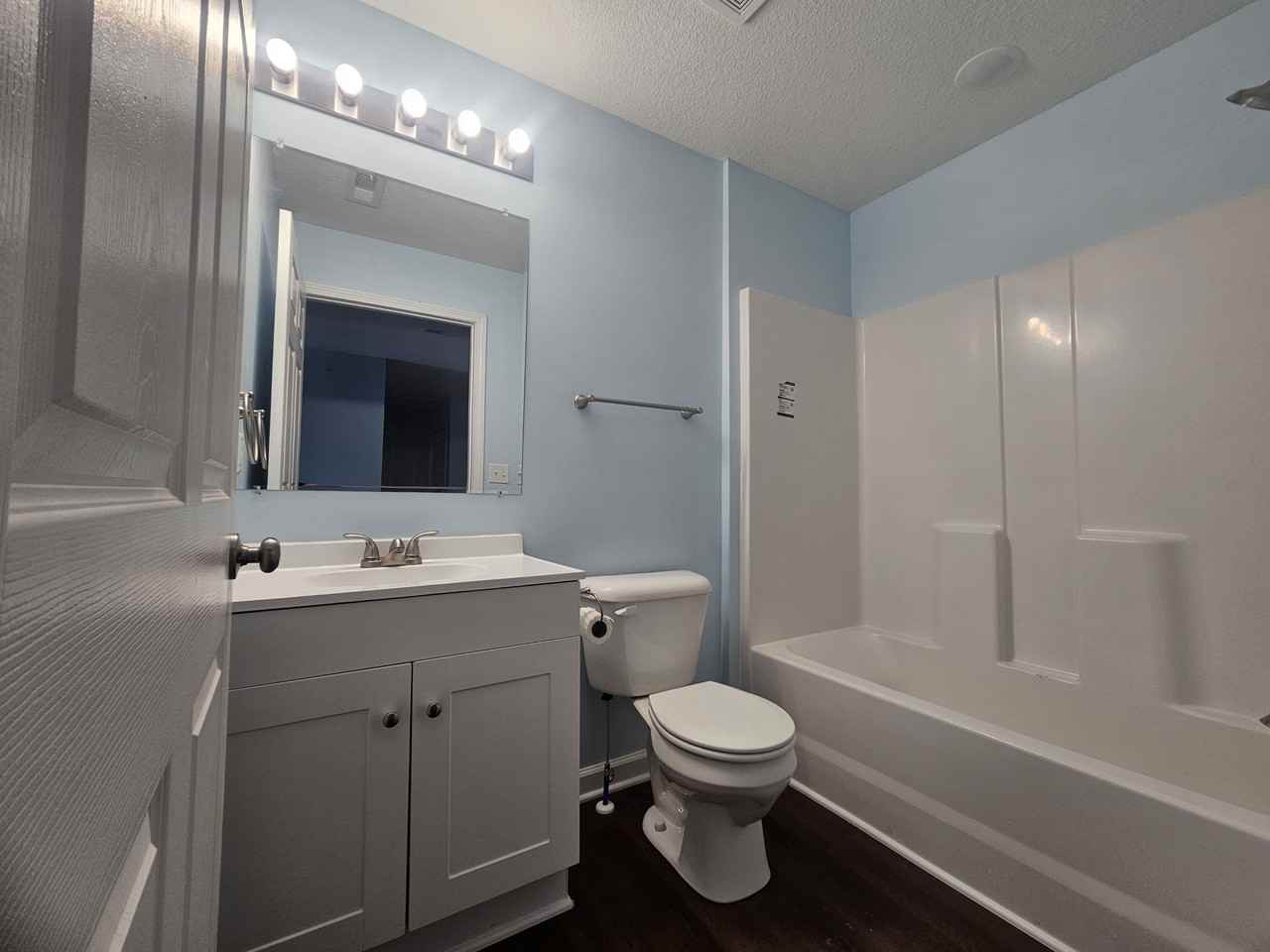 311 Broad Street - Photo 5 of 18