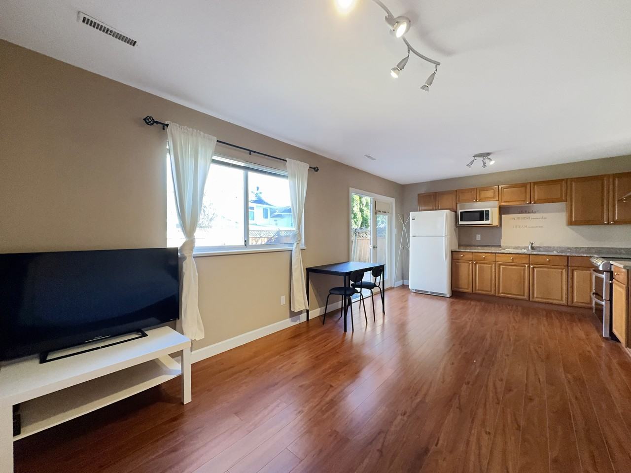 Sutherland Ave & Lincoln Dr - Photo 4 of 8