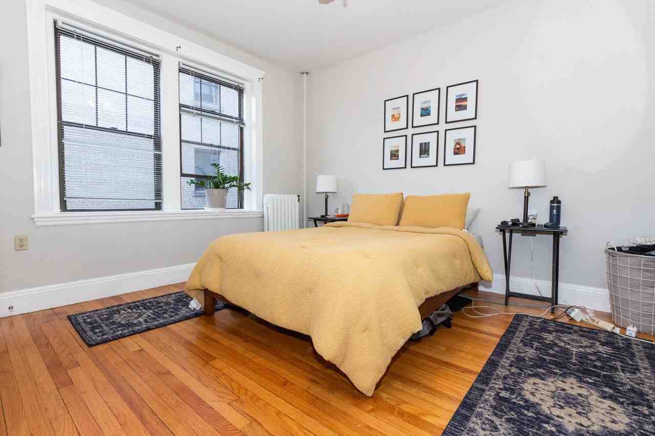 370 Chestnut Hill Ave - Photo 5 of 7