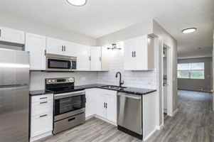 featured image of 300 Sal Blvd