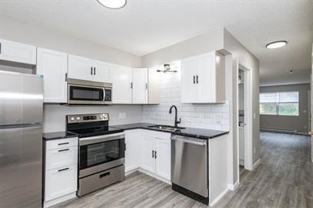 300-304 Sal Boulevard - Photo 1 of 1