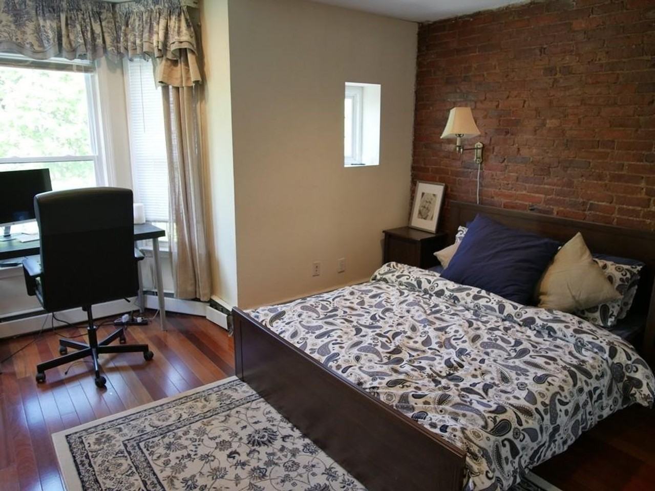 32 Warwick St - Photo 7 of 14