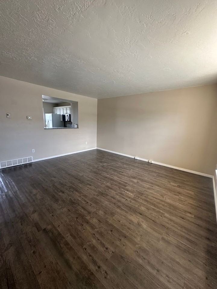 5736 W Loch Raven Ct - Photo 3 of 48