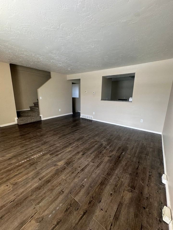 5736 W Loch Raven Ct - Photo 7 of 48