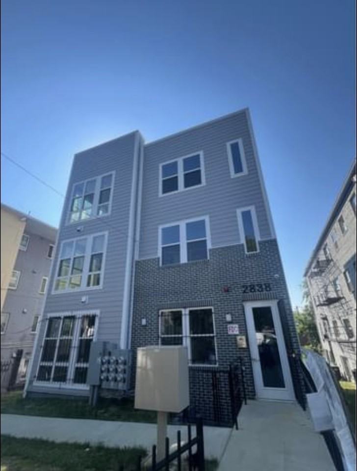 2838 Langston Place Southeast - Photo 3 of 7