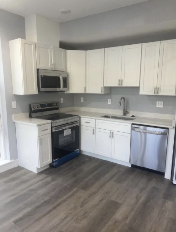 2838 Langston Place Southeast - Photo 4 of 7