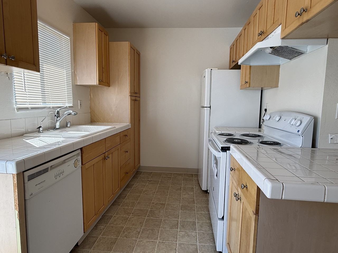 5562 Lauretta Street - Photo 6 of 14