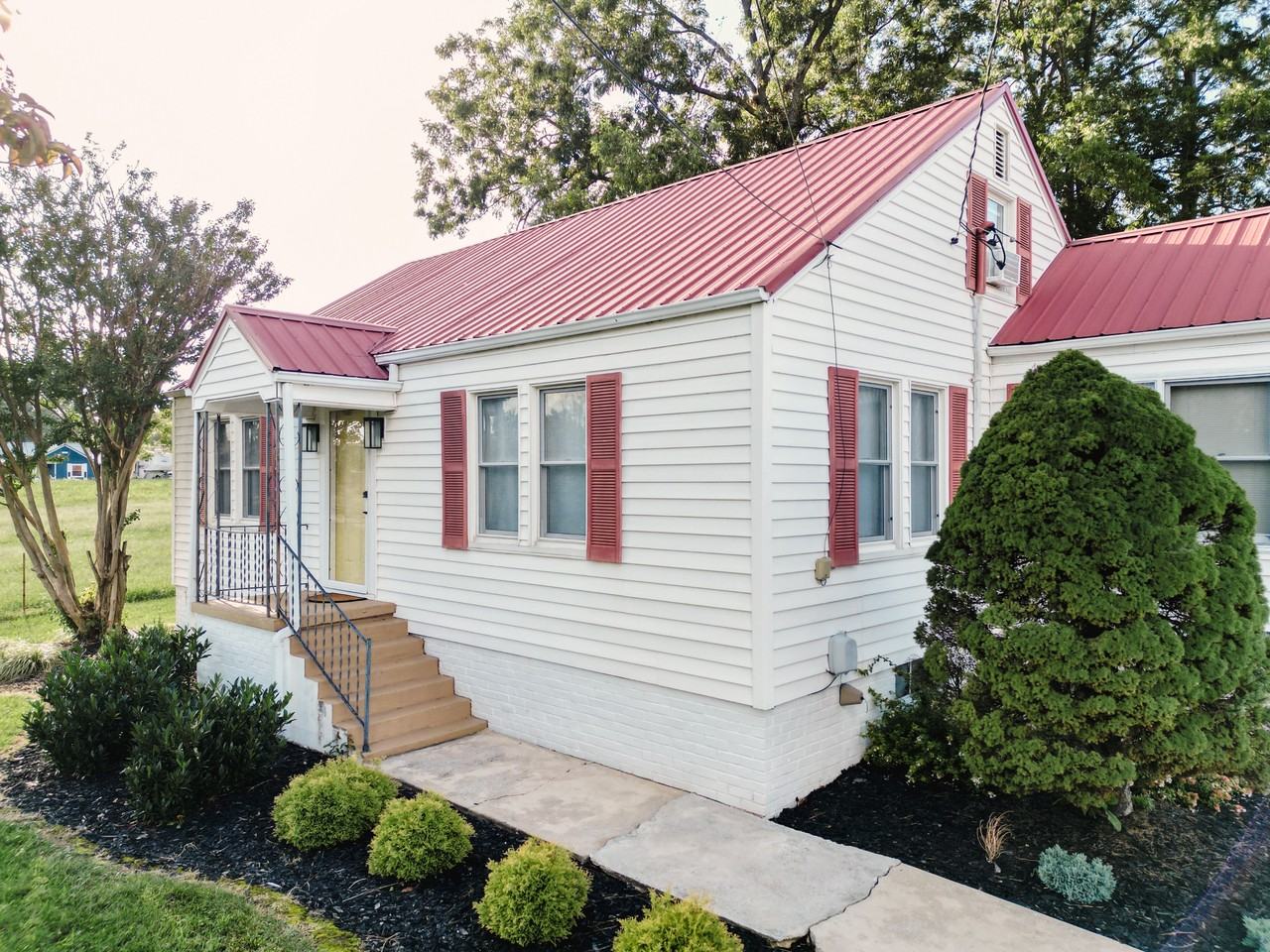 1806 W Main St #1 - Photo 2 of 18