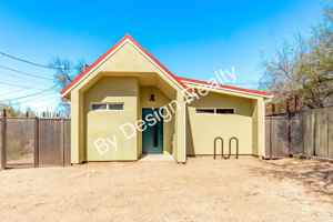 featured image of 615 E Helen St #3