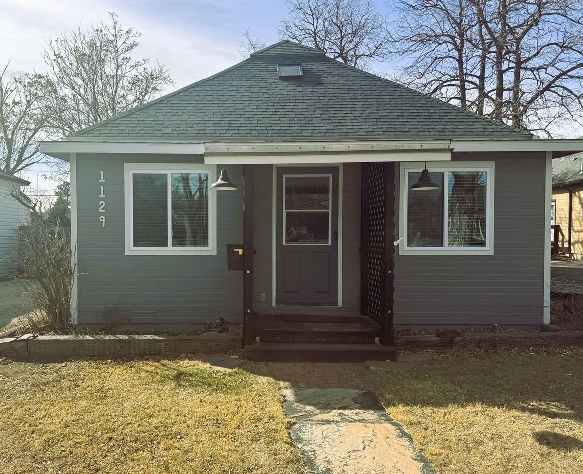 1129 Cleveland Ave - Photo 2 of 19