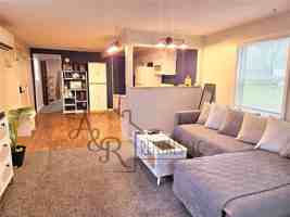 featured image of 919 E Washington St #1