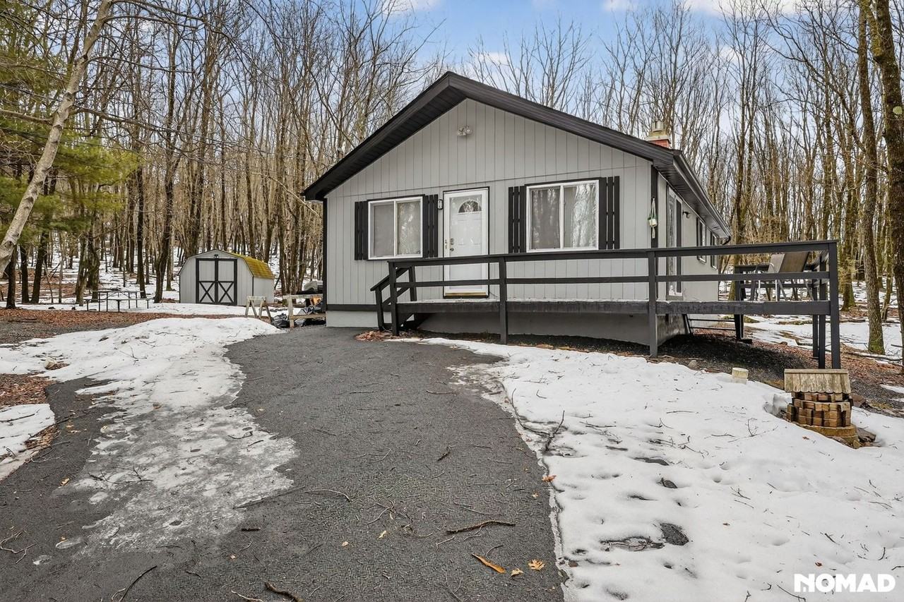 102 Winding Way - Photo 3 of 35