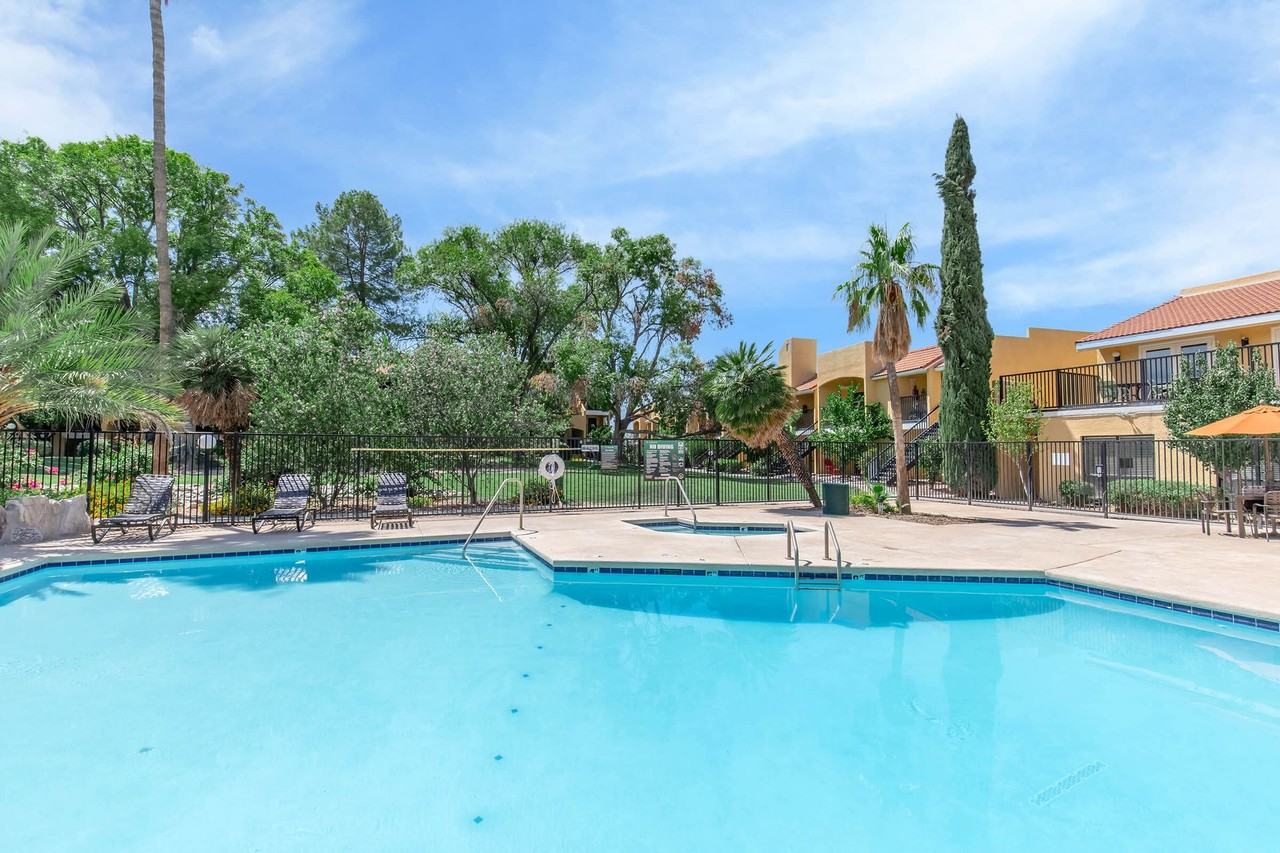 Huntington Park - Photo 4 of 50